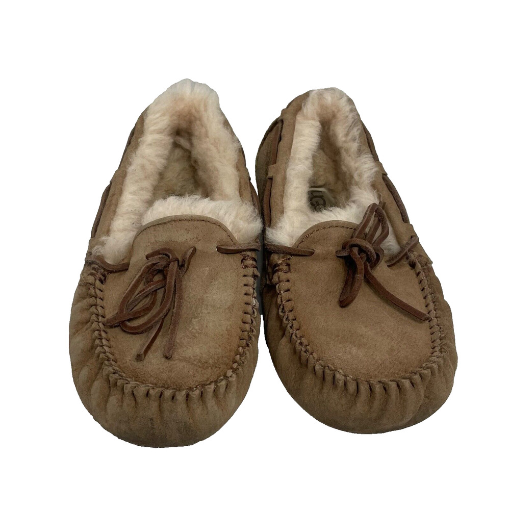 UGG Women's Dakota Lace up Moccasin Slippers Faux Fur Light Brown Size 6